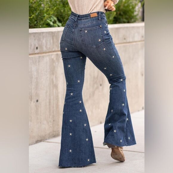 NWT Judy Blue High Rise Dark Super Flare Star Embroidered Jeans Size 30 | 10 New - Picture 5 of 16